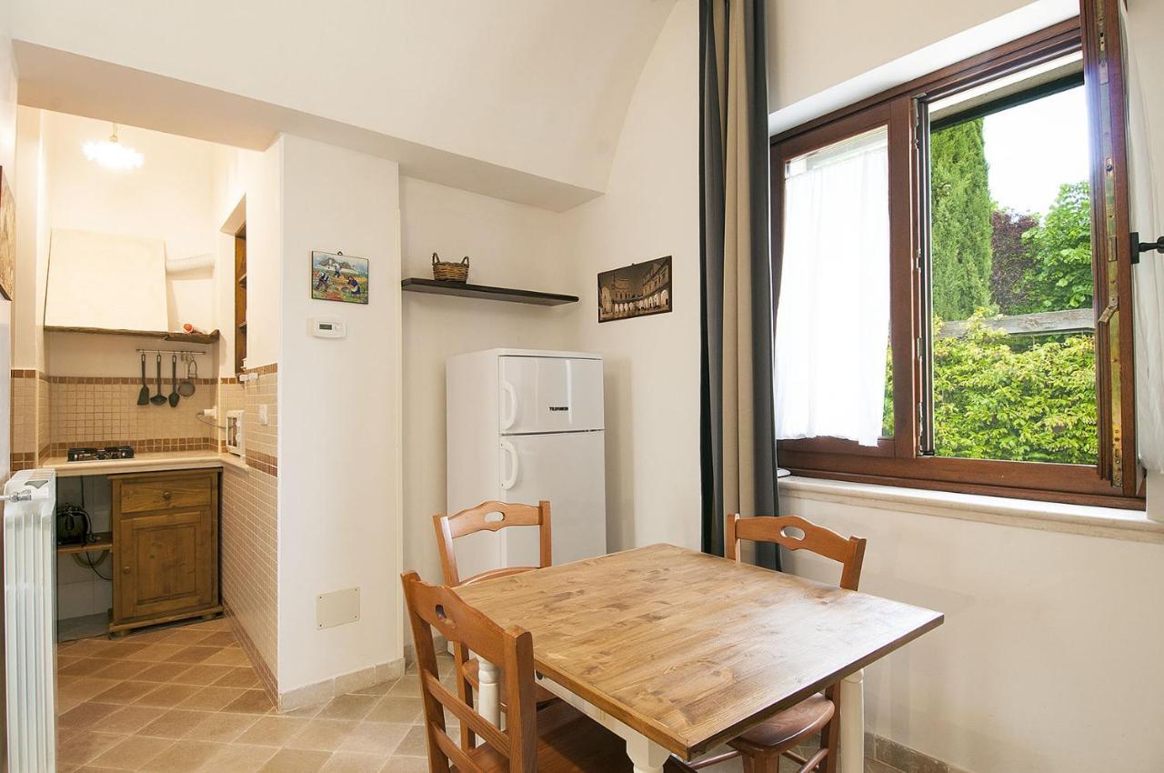 B&B Trulli Valle D'Itria มาร์ตินาฟรังกา ภายนอก รูปภาพ