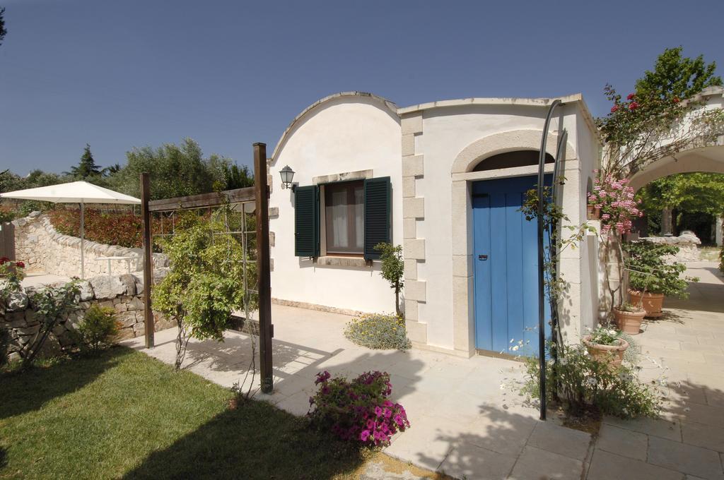 B&B Trulli Valle D'Itria มาร์ตินาฟรังกา ภายนอก รูปภาพ